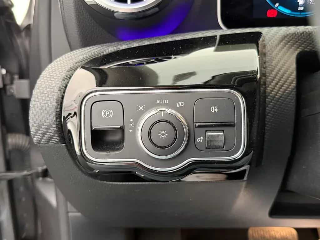 Mercedes-Benz A 220 4Ma.*MULTIBEAM LED*ACC-R.KAM-MEMORY-TOT.W 05/2019-photo-33