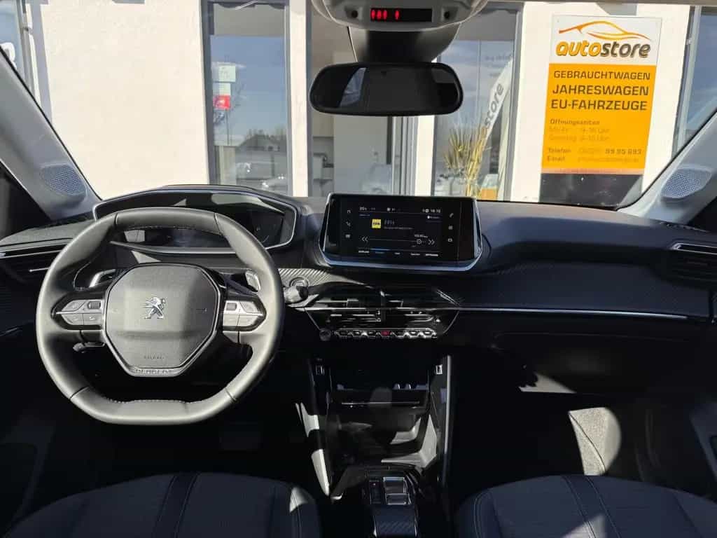 Peugeot 208 1.2 Allure Pack Automatik *LED, Klimaauto 01/2023-photo-10