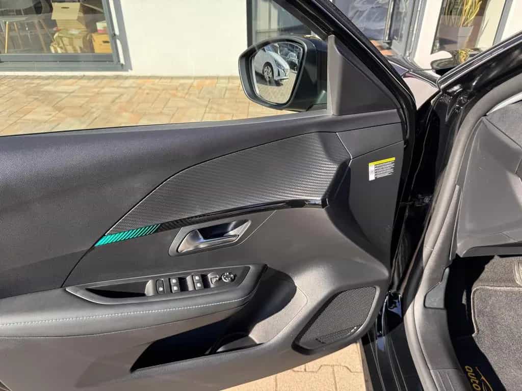 Peugeot 208 1.2 Allure Pack Automatik *LED, Klimaauto 01/2023-photo-5