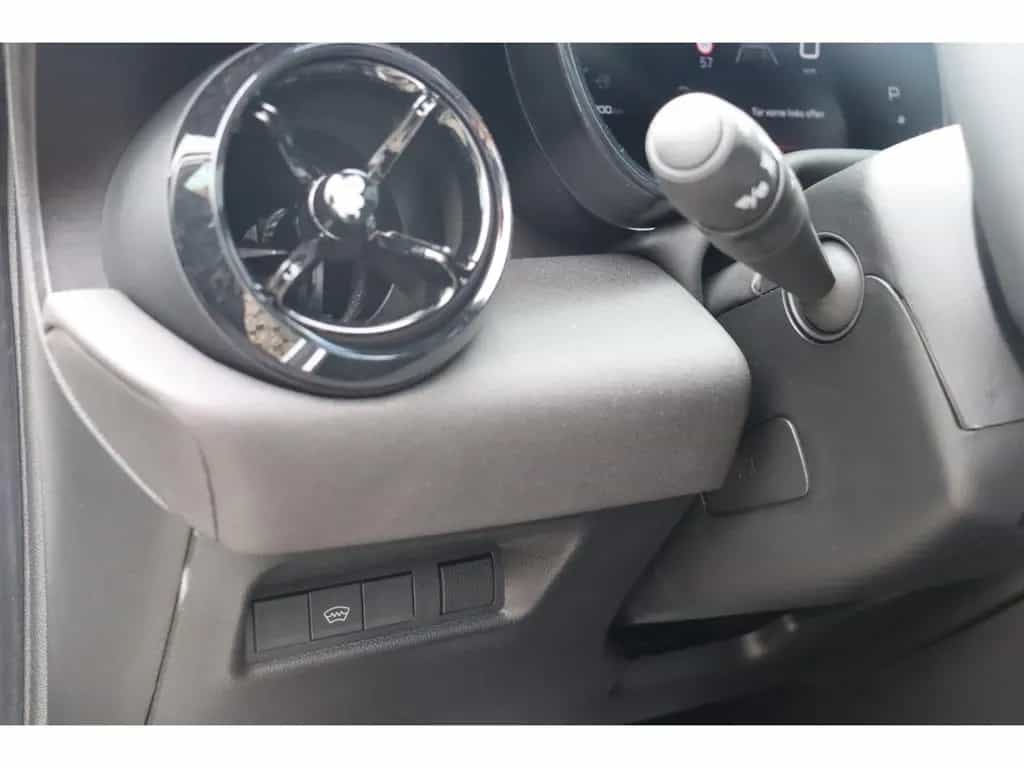 Alfa Romeo Junior IBRIDA TI 1.2 VGT 145PS DCT6 SCHIEBEDACH 05/2026-photo-24
