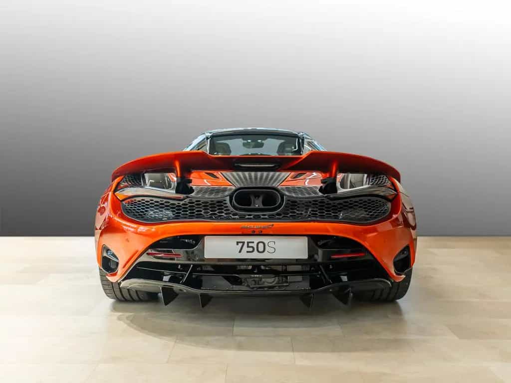 McLaren 750S Spider MSO Paint | B&W | Carbon | Stealth 01/2026-photo-15