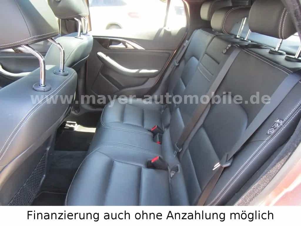 Infiniti Q30 d 1.5 *Leder*Panorama*Navi*Bose*SHZ*BT*VOLL* 03/2017-photo-10