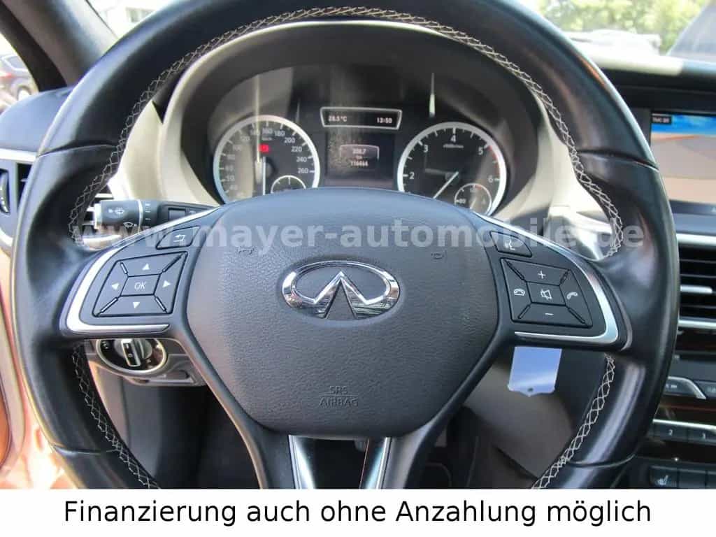 Infiniti Q30 d 1.5 *Leder*Panorama*Navi*Bose*SHZ*BT*VOLL* 03/2017-photo-12