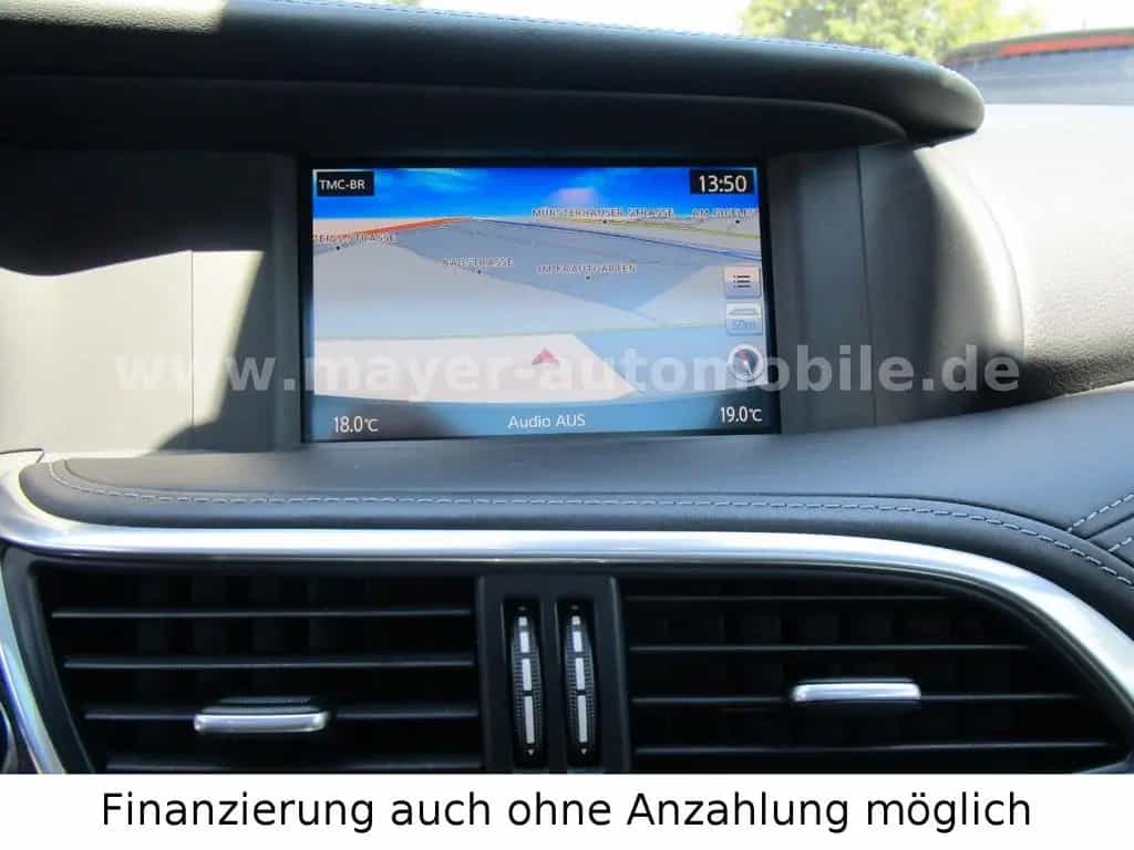 Infiniti Q30 d 1.5 *Leder*Panorama*Navi*Bose*SHZ*BT*VOLL* 03/2017-photo-13