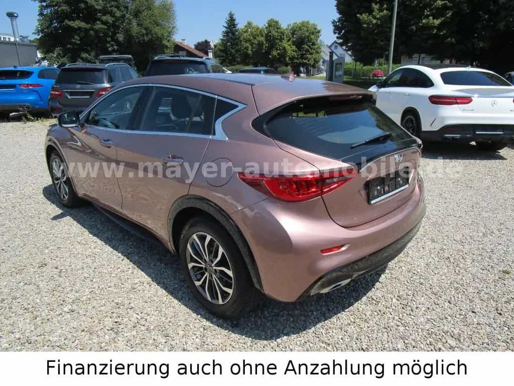 Infiniti Q30 d 1.5 *Leder*Panorama*Navi*Bose*SHZ*BT*VOLL* 03/2017-photo-5