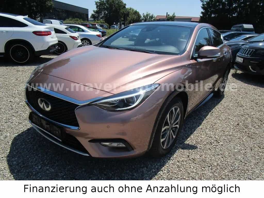 Infiniti Q30 d 1.5 *Leder*Panorama*Navi*Bose*SHZ*BT*VOLL* 03/2017-photo-7