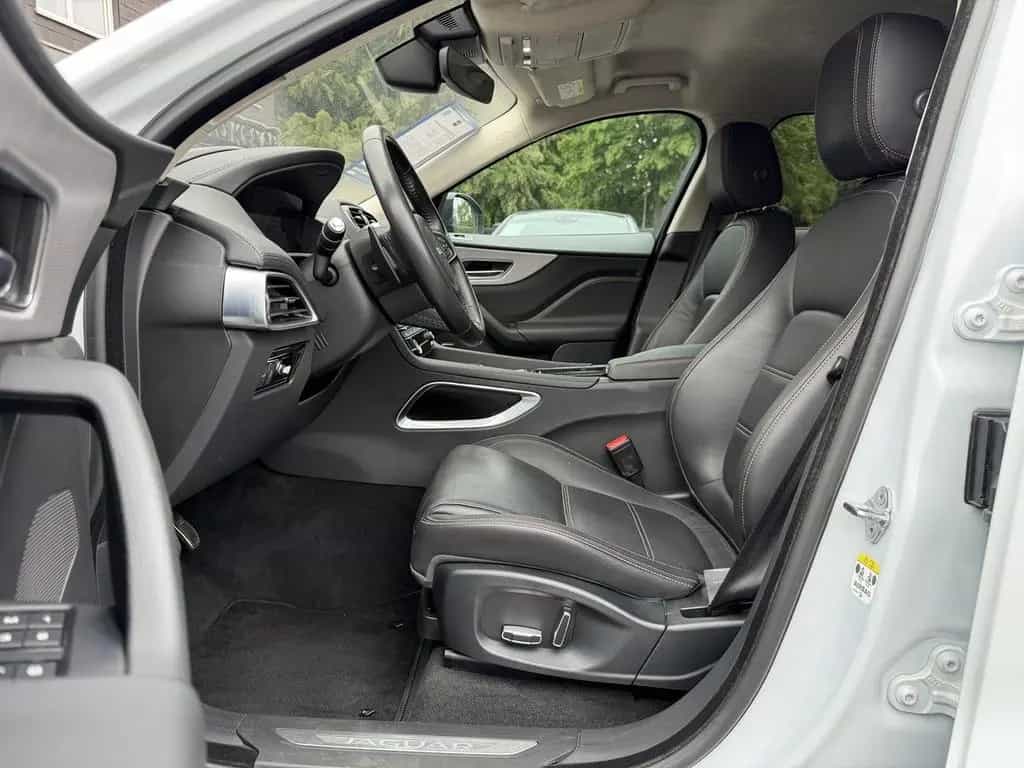 Jaguar F-Pace AWD P250 ACC/HUD/Leder/Kamera/FAP/20' 04/2019-photo-11