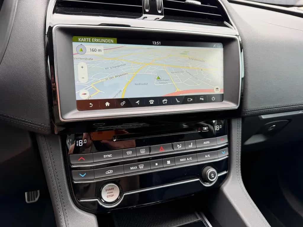 Jaguar F-Pace AWD P250 ACC/HUD/Leder/Kamera/FAP/20' 04/2019-photo-25