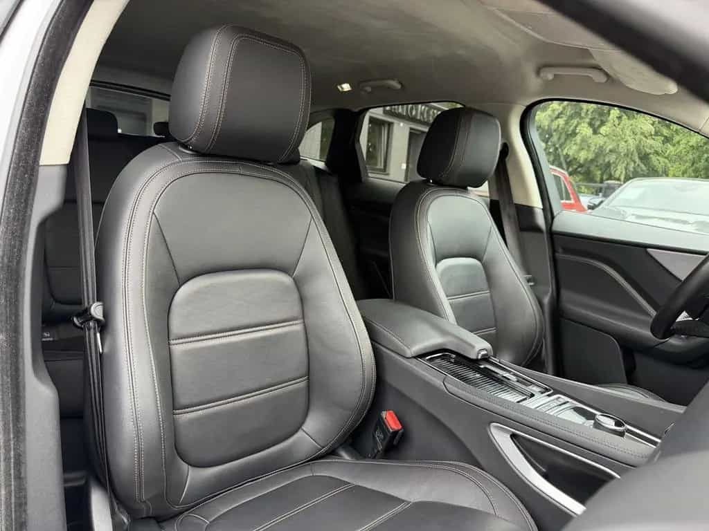 Jaguar F-Pace AWD P250 ACC/HUD/Leder/Kamera/FAP/20' 04/2019-photo-37