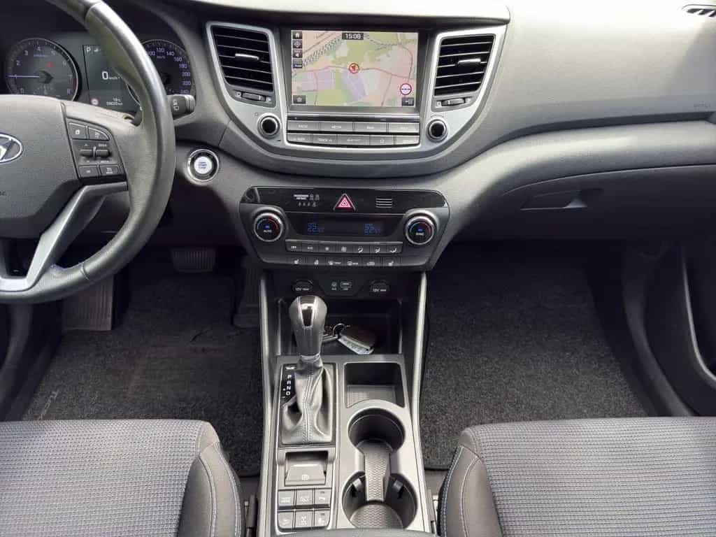 Hyundai TUCSON Premium 4WD*AHK*2-Zonen-Klima*Scheckheft 02/2018-photo-13