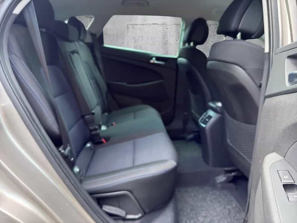 Hyundai TUCSON Premium 4WD*AHK*2-Zonen-Klima*Scheckheft 02/2018-photo-17