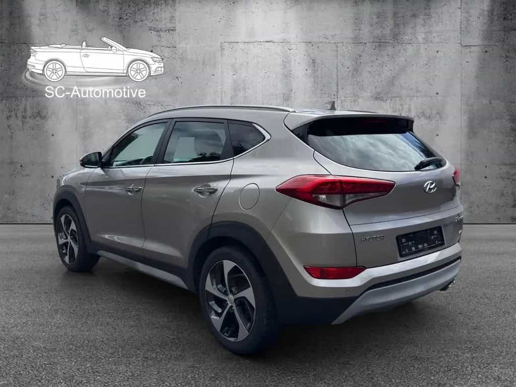 Hyundai TUCSON Premium 4WD*AHK*2-Zonen-Klima*Scheckheft 02/2018-photo-2