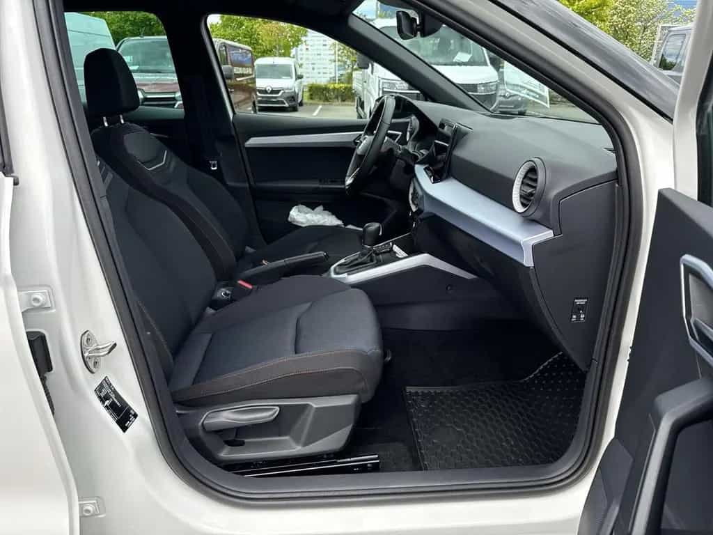 Seat Arona FR 1.5 TSI DSG LED+DAB+NAVIGATION+KLIMA 02/2023-photo-24