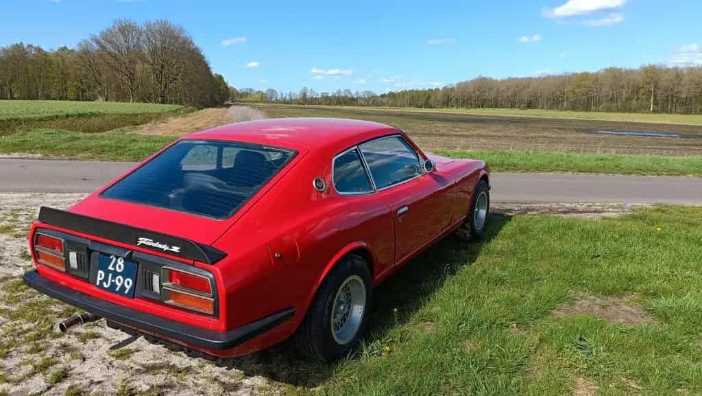 Datsun 240Z 260Z 01/1975-photo-4