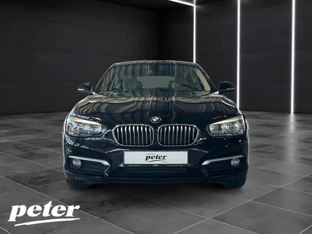 BMW 116 i Urban Line Urban/Navigation/Assistent-P./ 10/2015-photo-1
