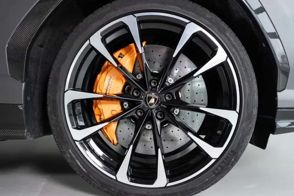 Lamborghini Urus V8 Panorama Full Carbon Akrapovic 01/2021-photo-11