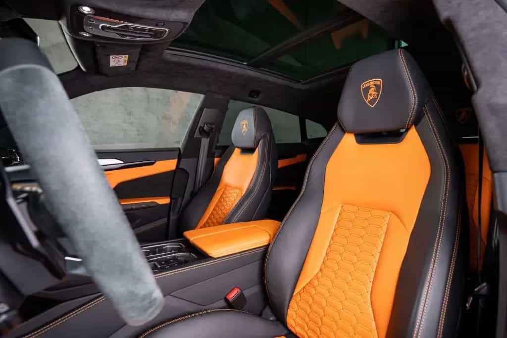 Lamborghini Urus V8 Panorama Full Carbon Akrapovic 01/2021-photo-17