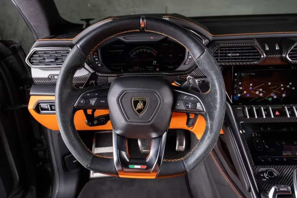 Lamborghini Urus V8 Panorama Full Carbon Akrapovic 01/2021-photo-20