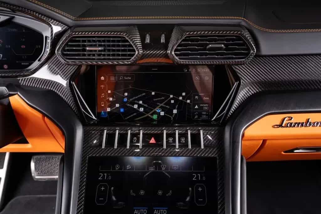 Lamborghini Urus V8 Panorama Full Carbon Akrapovic 01/2021-photo-21