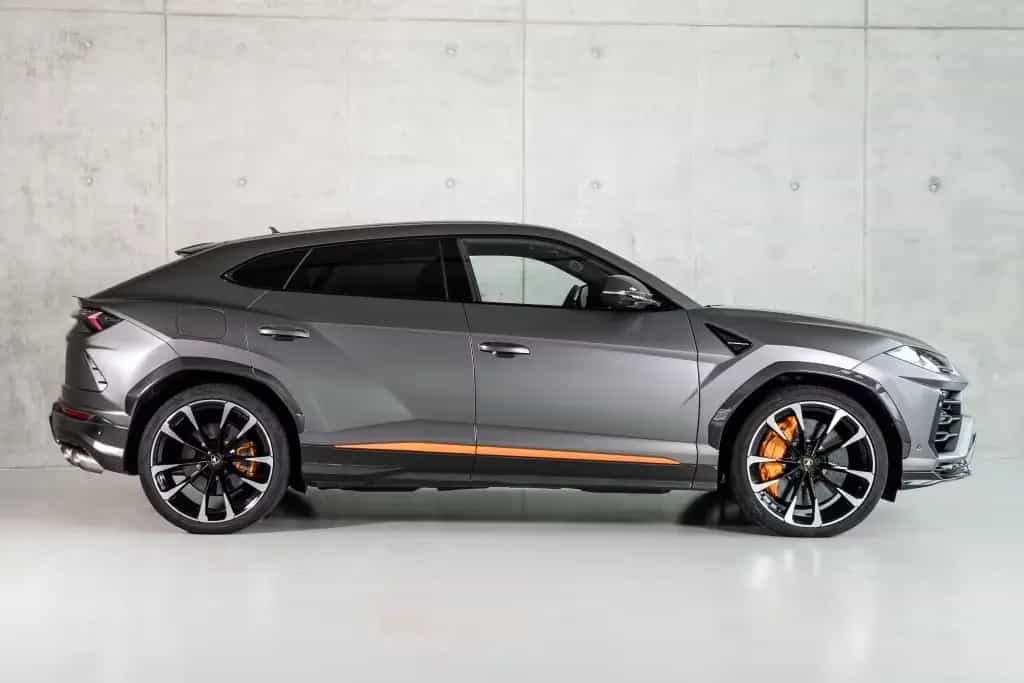 Lamborghini Urus V8 Panorama Full Carbon Akrapovic 01/2021-photo-9