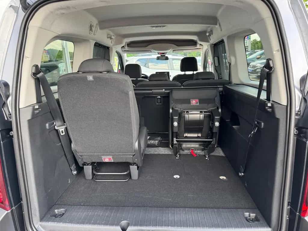 Citroën Berlingo Shine XL XTR AUTOMATIK 7 SITZER 03/2023-photo-22
