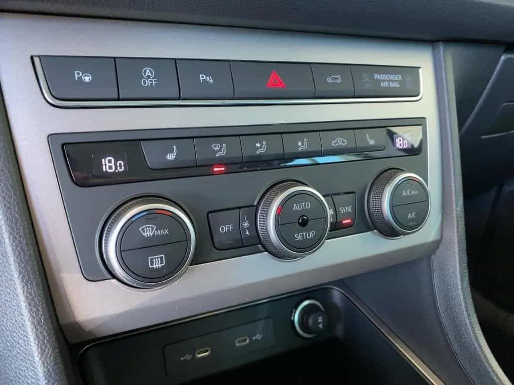 Seat Ateca Xperience DSG*LED*Navi*Allwetter*SHZ*Kamer 02/2025-photo-13