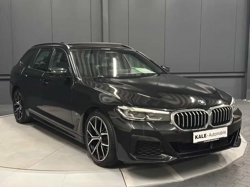 BMW 520 d touring M-Sport *19Zoll*PANORAMA*LiveCock.* 09/2021-photo-6