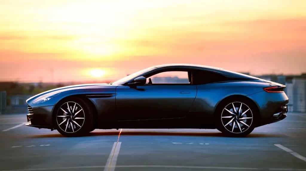 Aston Martin DB11 4.0 V8 Neuzustand, Aston Garantie 09/2020-photo-1