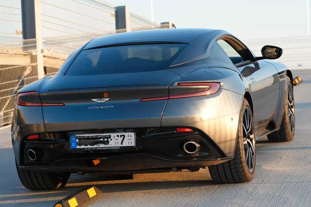 Aston Martin DB11 4.0 V8 Neuzustand, Aston Garantie 09/2020-photo-13
