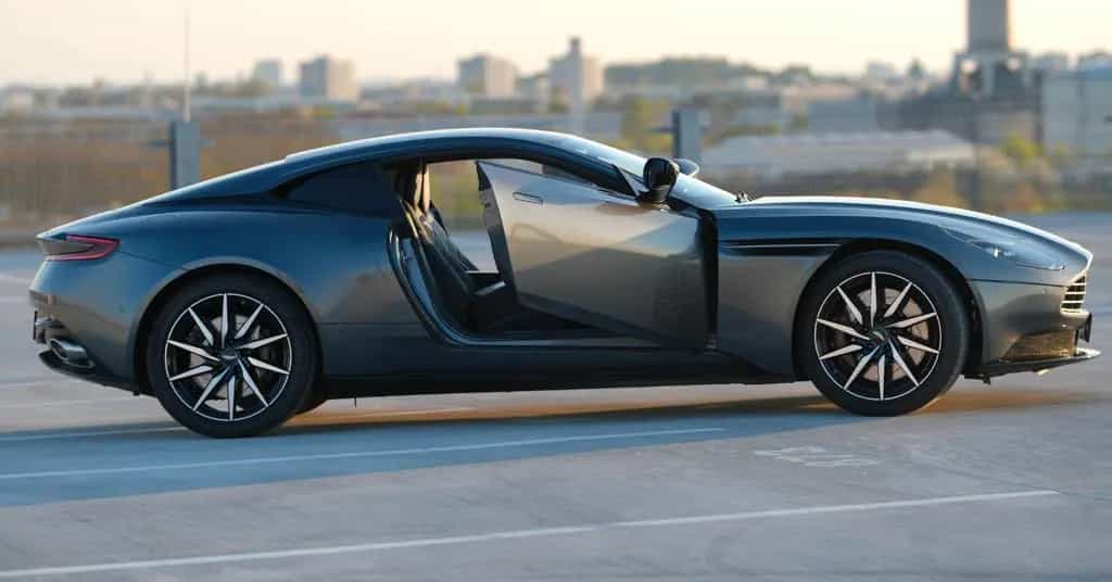 Aston Martin DB11 4.0 V8 Neuzustand, Aston Garantie 09/2020-photo-2