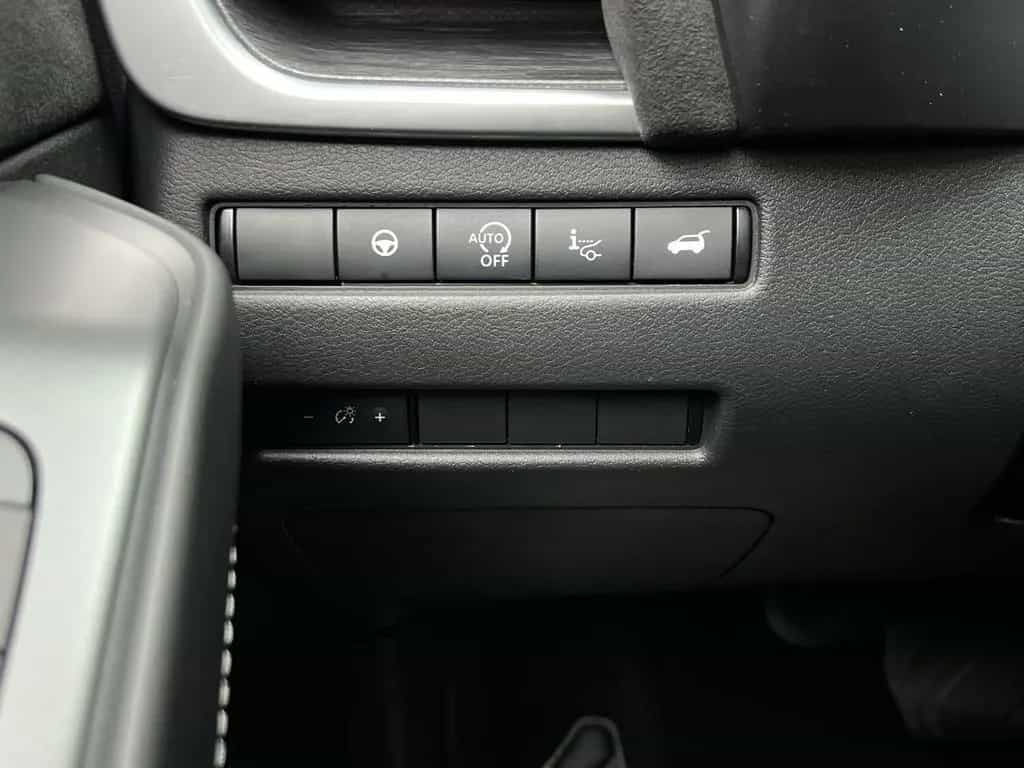 Nissan Qashqai Tekna+ Design 360Kamera WinterPaket Head 10/2024-photo-34