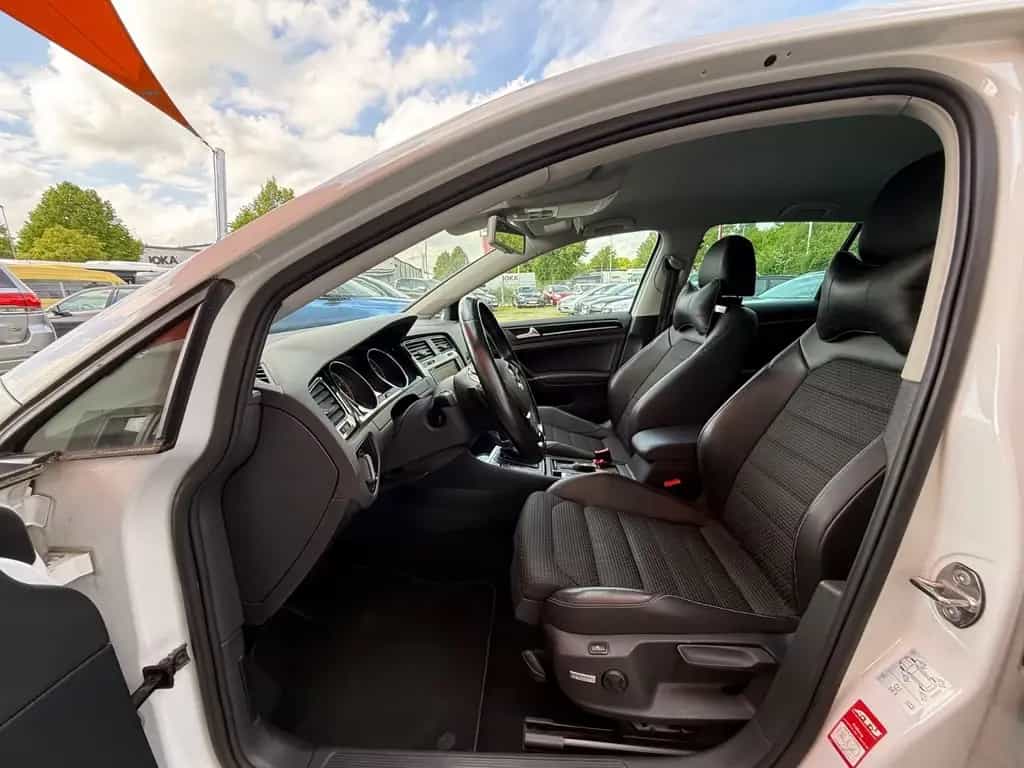 Volkswagen Golf VII Lim. Highline BMT=Leder-Kamera-AHK-= 03/2014-photo-11