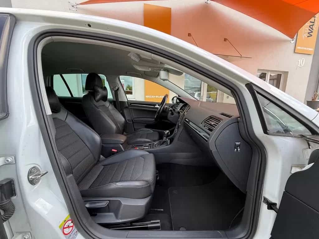 Volkswagen Golf VII Lim. Highline BMT=Leder-Kamera-AHK-= 03/2014-photo-13