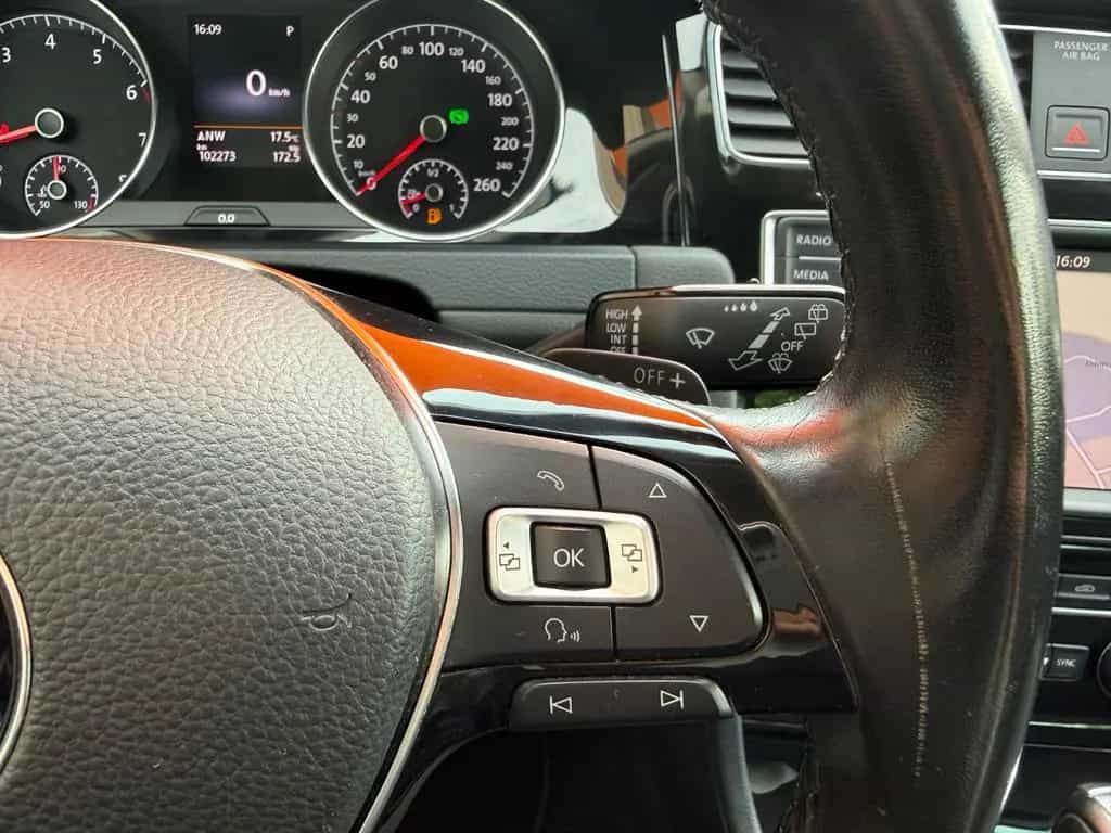 Volkswagen Golf VII Lim. Highline BMT=Leder-Kamera-AHK-= 03/2014-photo-18