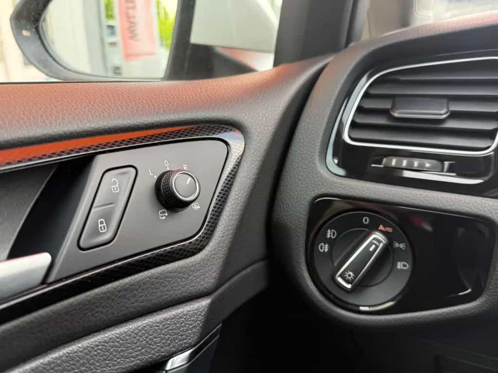 Volkswagen Golf VII Lim. Highline BMT=Leder-Kamera-AHK-= 03/2014-photo-24