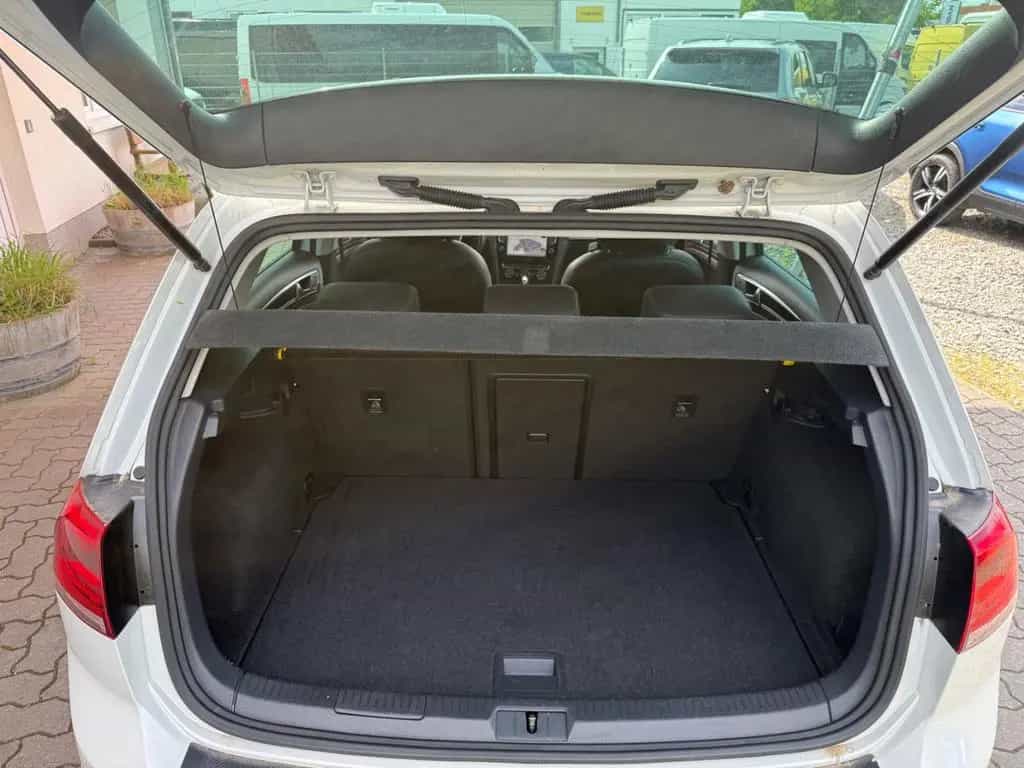 Volkswagen Golf VII Lim. Highline BMT=Leder-Kamera-AHK-= 03/2014-photo-26