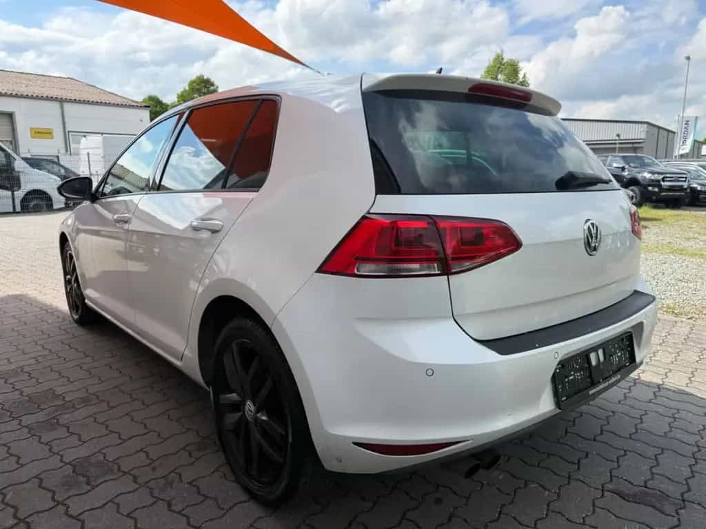 Volkswagen Golf VII Lim. Highline BMT=Leder-Kamera-AHK-= 03/2014-photo-5