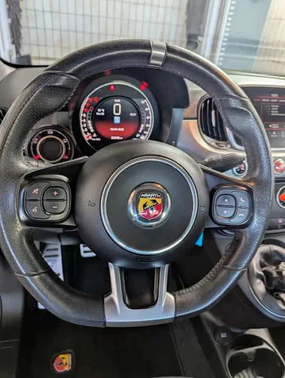 Abarth 500 Cabrio 595 C Pista 07/2017-photo-16