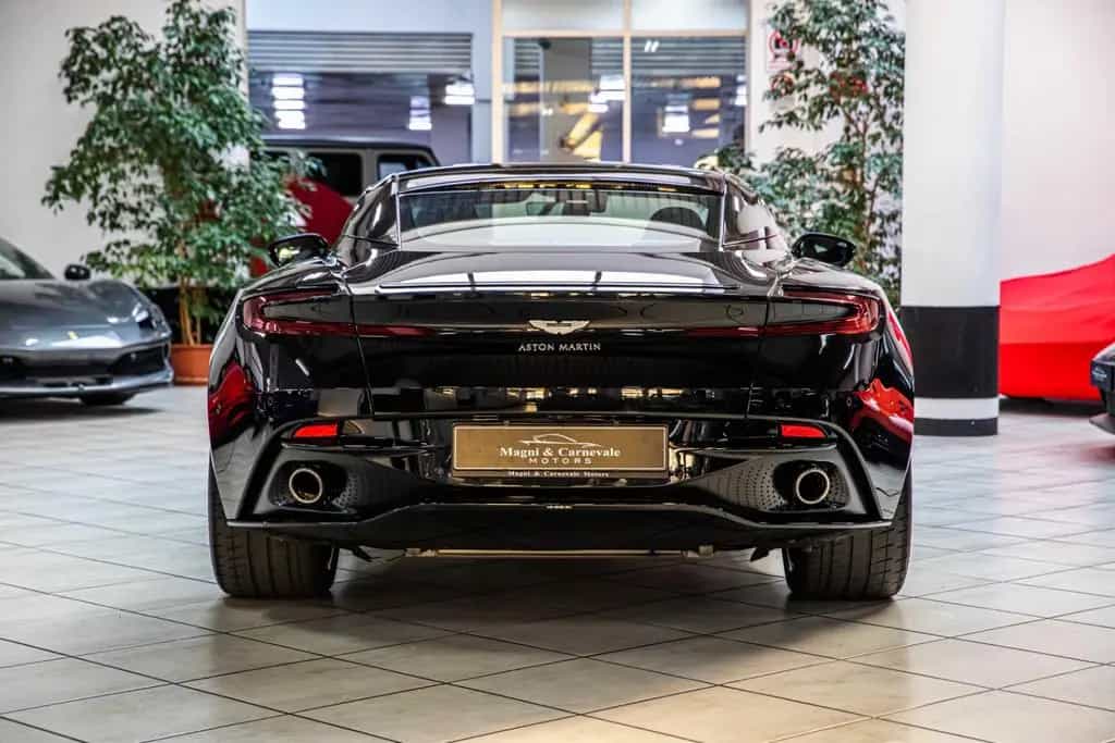 Aston Martin DB11 V8 - 360°VIEW|BRIGHT PACK|HEATED AND VENTIL 12/2019-photo-8