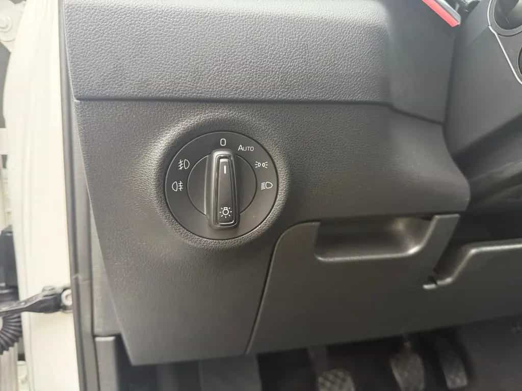 Skoda Karoq Clever 1.5 TSI ACT ACC Navi Rückfahrkam. 02/2022-photo-20