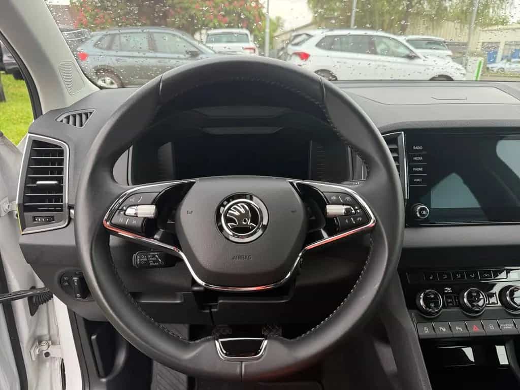 Skoda Karoq Clever 1.5 TSI ACT ACC Navi Rückfahrkam. 02/2022-photo-21