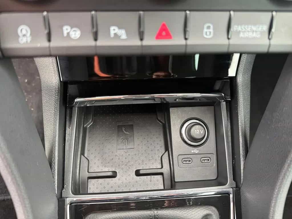 Skoda Karoq Clever 1.5 TSI ACT ACC Navi Rückfahrkam. 02/2022-photo-22