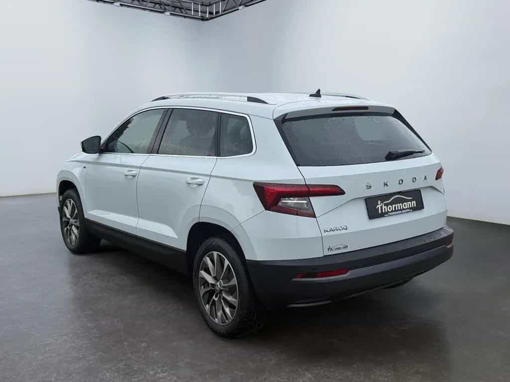 Skoda Karoq Clever 1.5 TSI ACT ACC Navi Rückfahrkam. 02/2022-photo-3