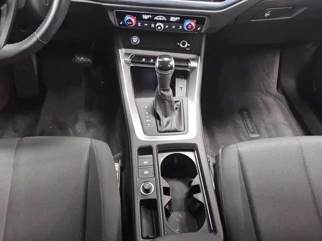 Audi Q3 40 TFSI Qu. virtual LED PDC Shz 07/2020-photo-5