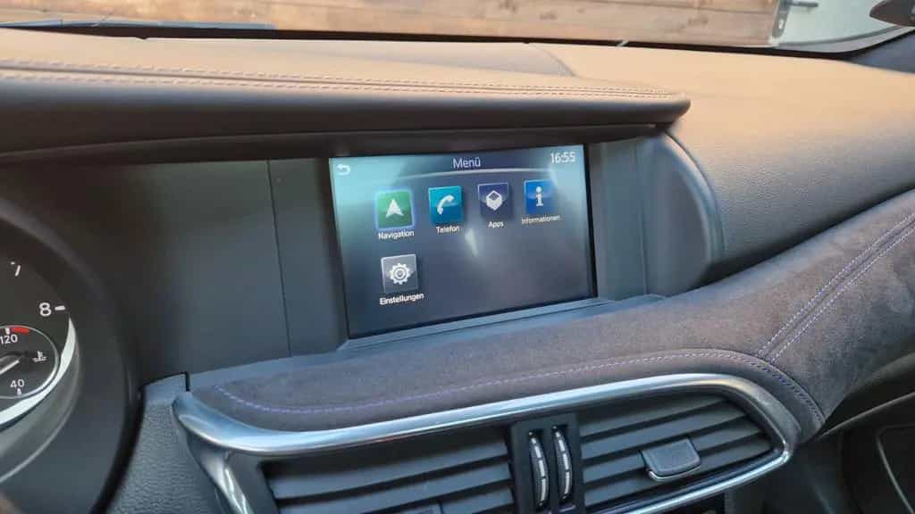 Infiniti Q30 S 1.6t DCT FWD Sport, 360° Kamera, Navi 05/2017-photo-25