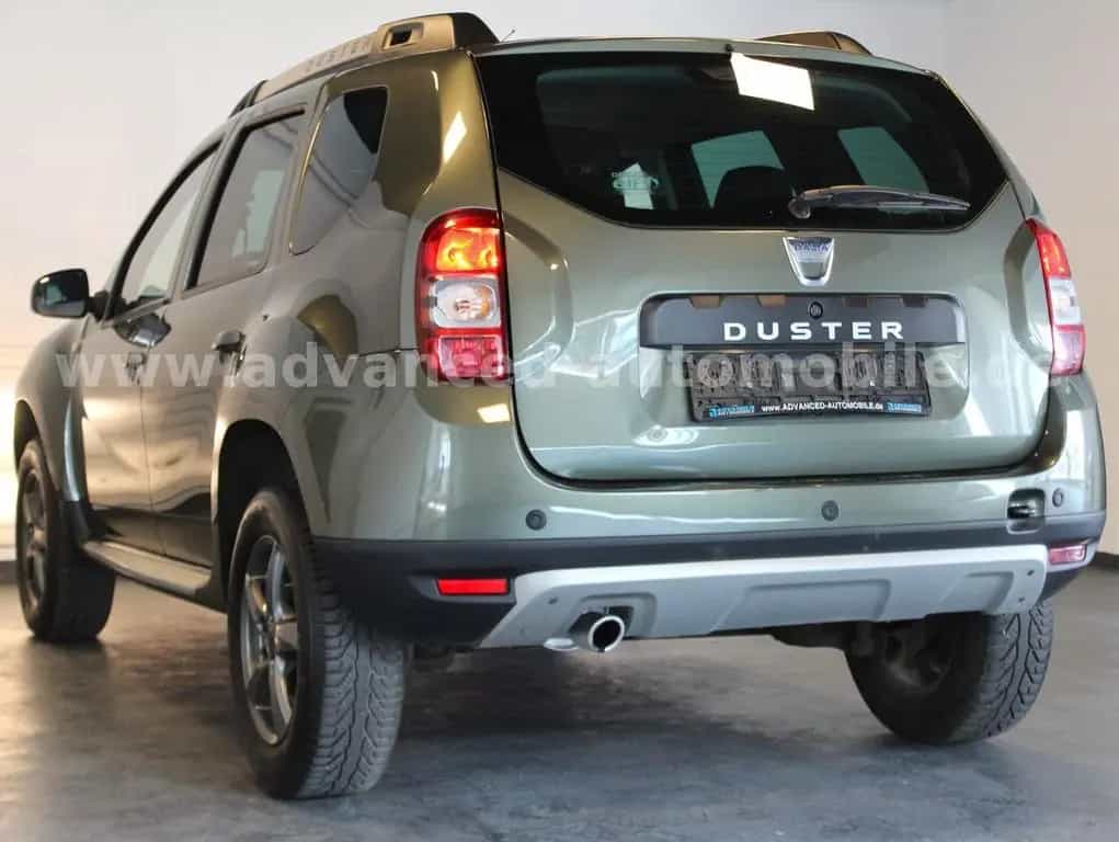 Dacia Duster I Laureate 4x2|NAVI|PDC|STEUERKETTE NEU 07/2015-photo-1
