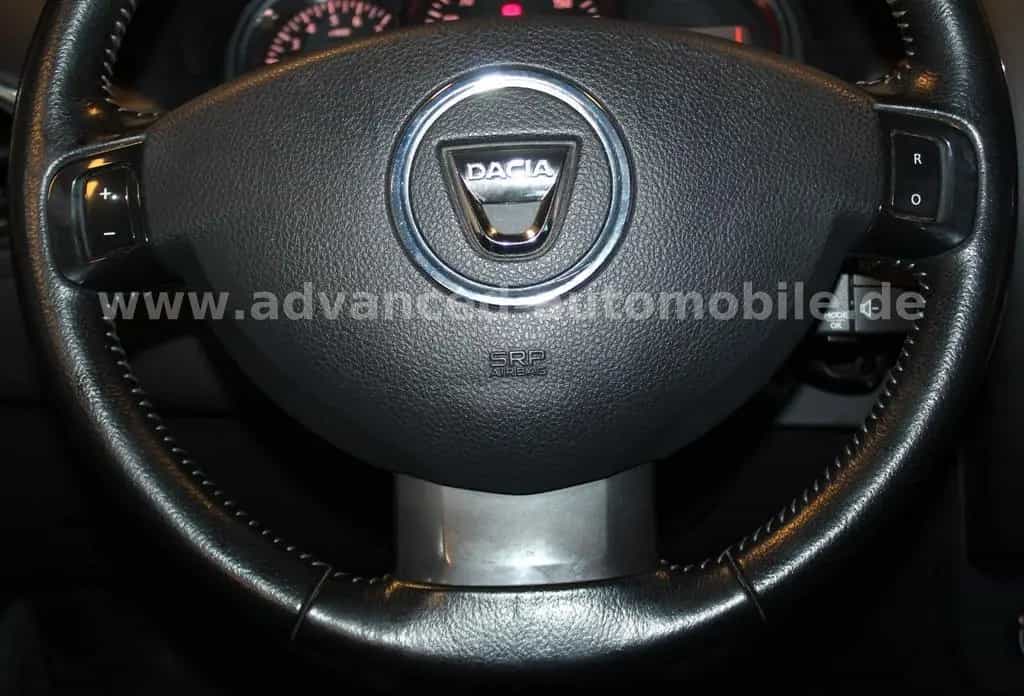 Dacia Duster I Laureate 4x2|NAVI|PDC|STEUERKETTE NEU 07/2015-photo-17