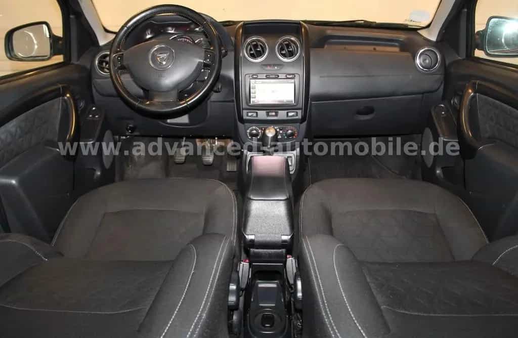 Dacia Duster I Laureate 4x2|NAVI|PDC|STEUERKETTE NEU 07/2015-photo-3