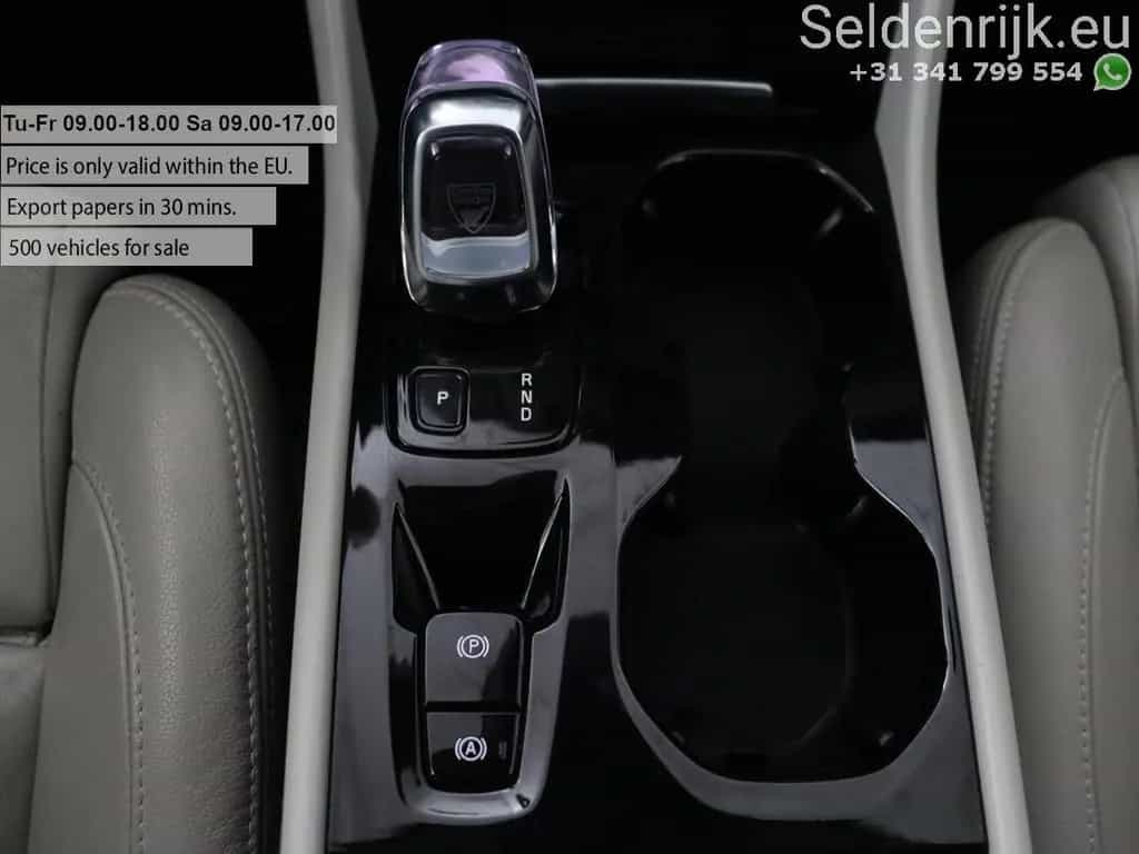 Volvo XC40 2.0 T4 Inscription | panorama dach | Leder 10/2018-photo-9