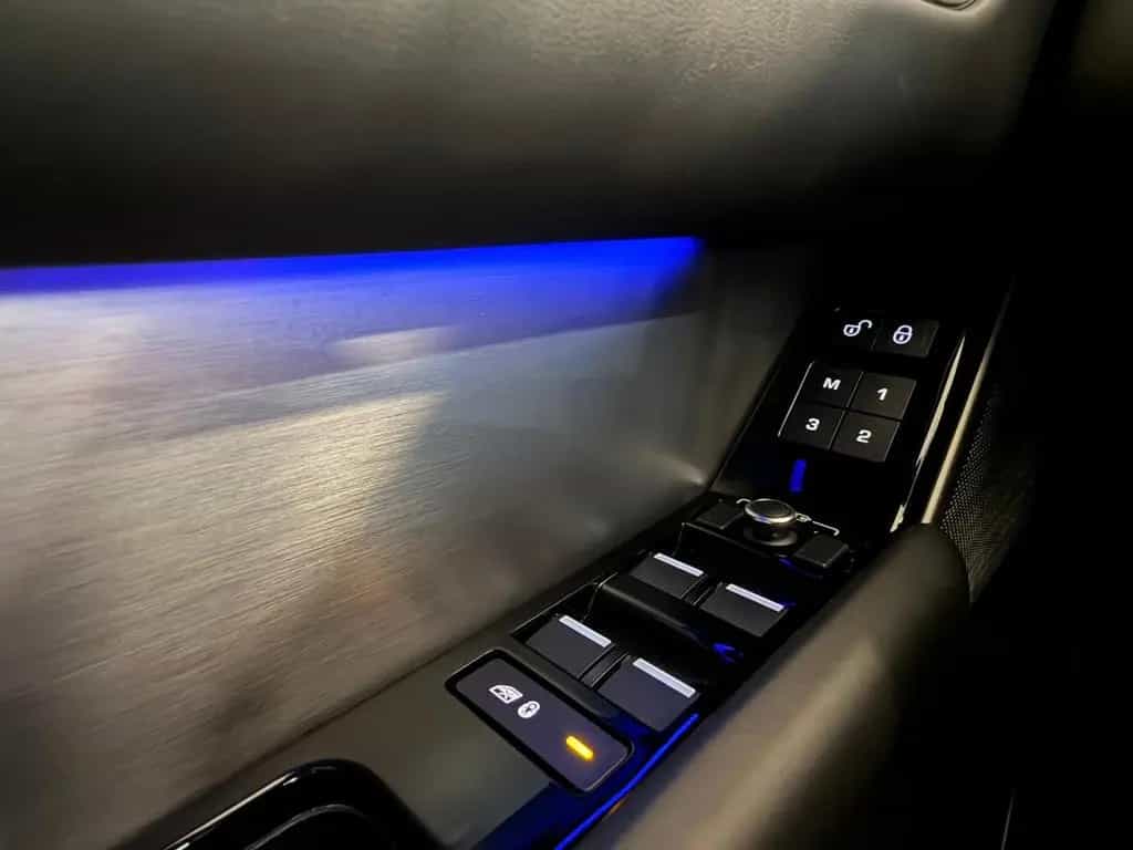Land Rover Range Rover Velar Range Rover 3.0d Velar R-Dynamic HSE*HeadUp*Pano 11/2020-photo-32